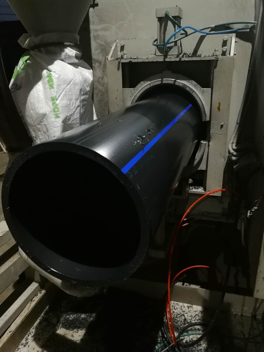 長龍PE管生產區